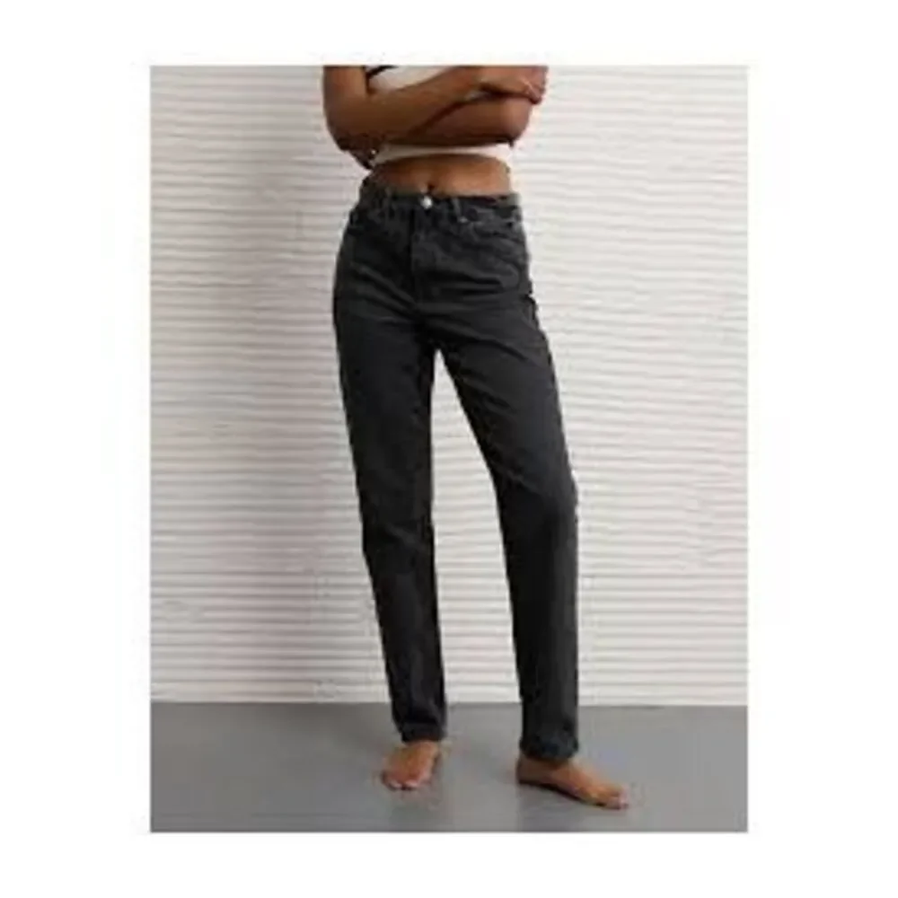 American Eagle Button Fly Mom Jeans Size 0